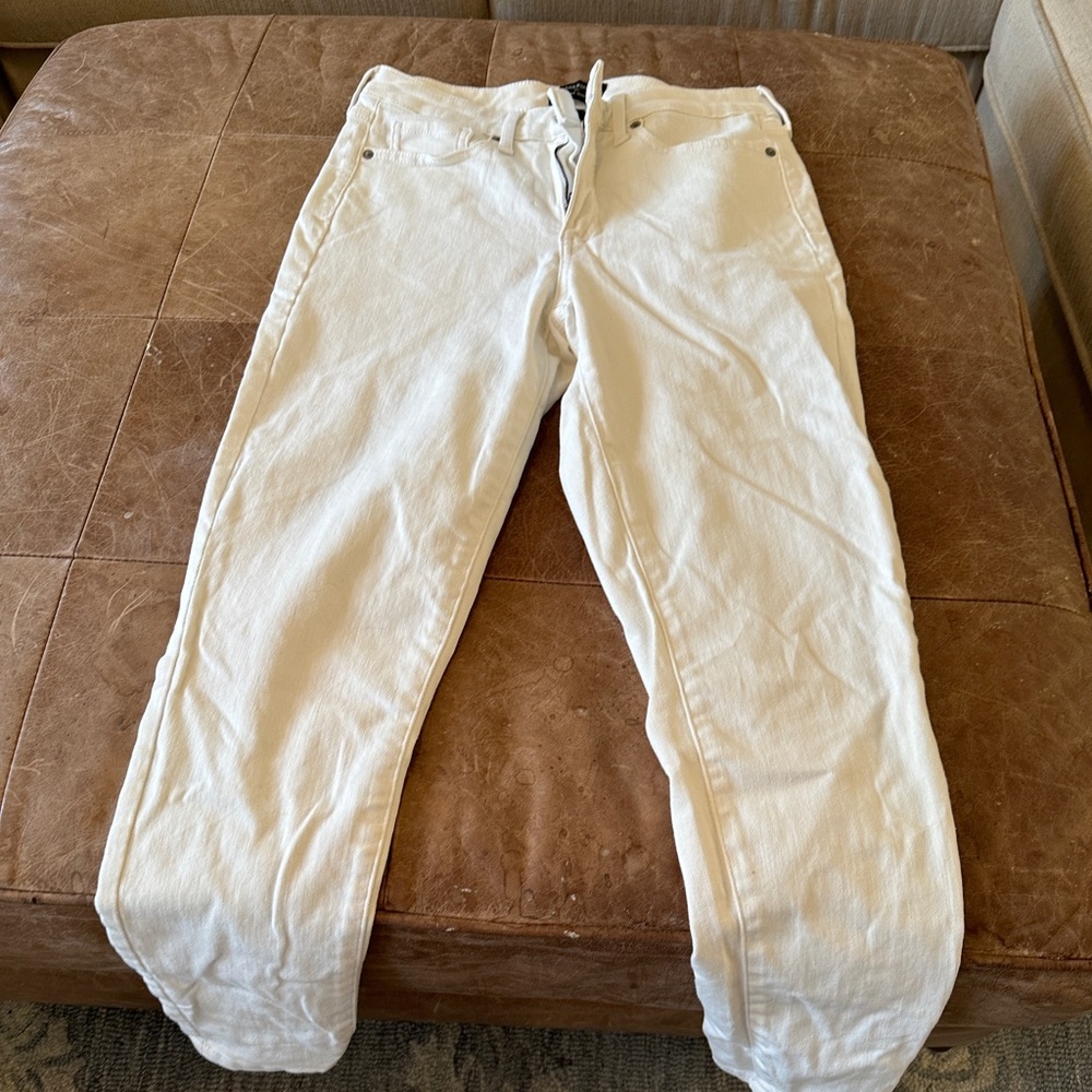 Banana Republic Size 29 (8) White Jeans